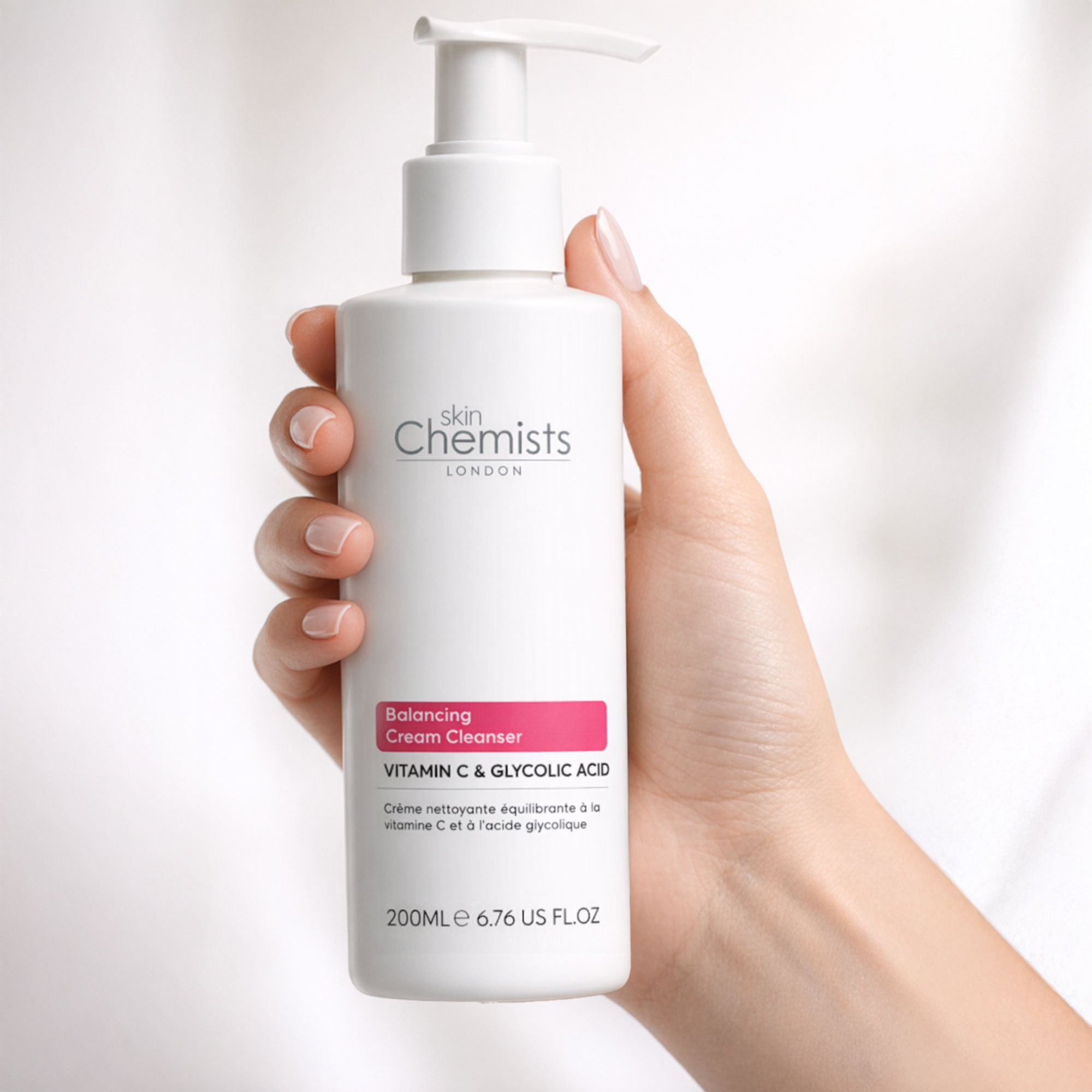 Crème nettoyante équilibrante à la vitamine C et à l'acide glycolique 200 ml