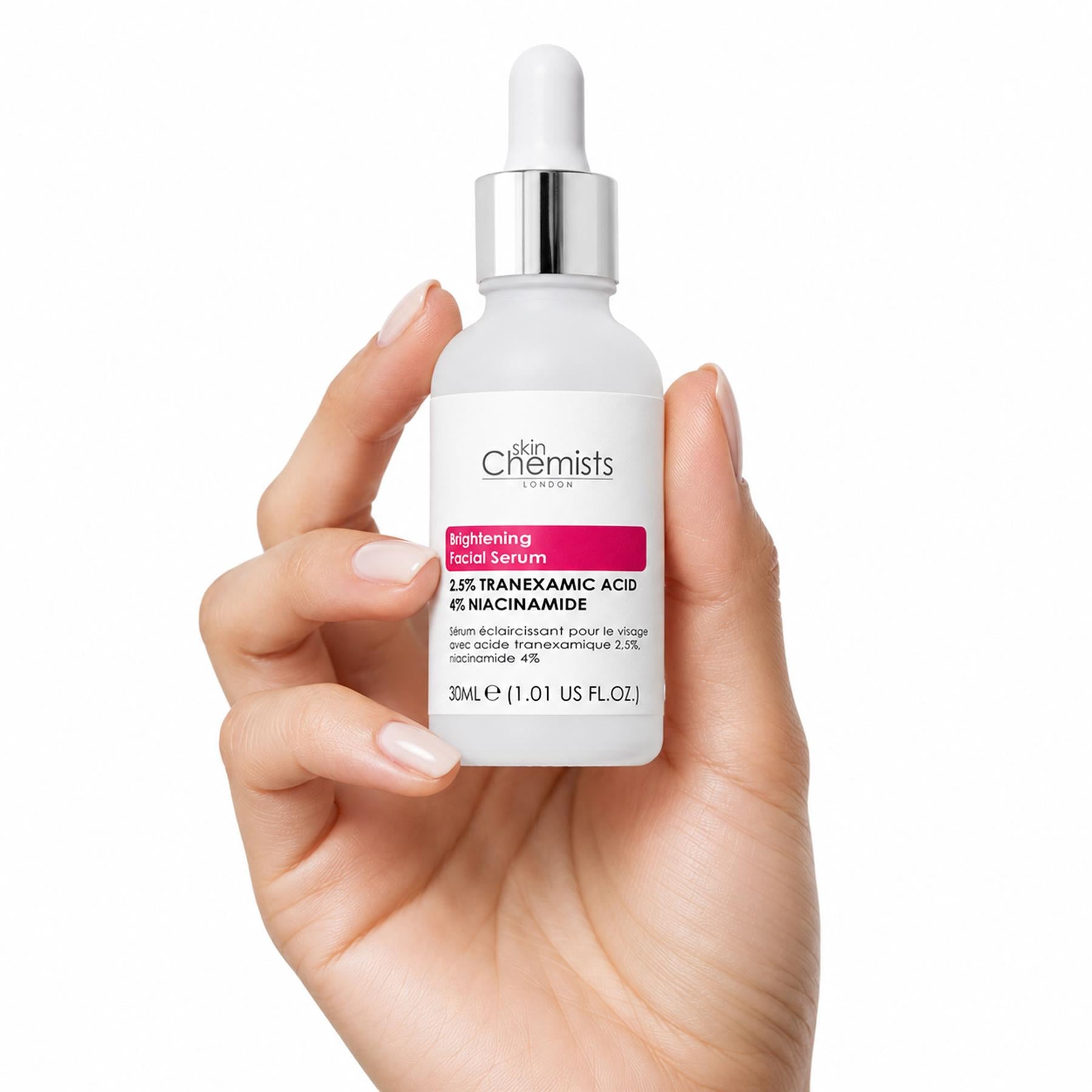 Sérum éclaircissant visage skinChemists à l'acide tranexamique 2,5 % et à la niacinamide 4 % 30 ml