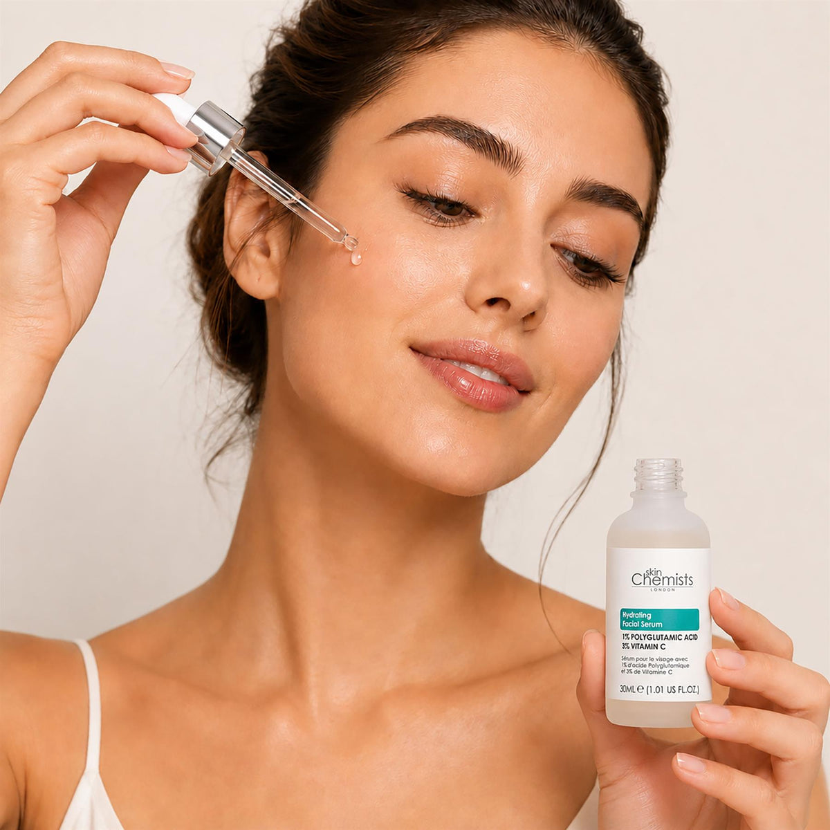 Feuchtigkeitsspendendes Gesichtsserum mit 1 % Polyglutaminsäure und 3 % Vitamin C 30ml